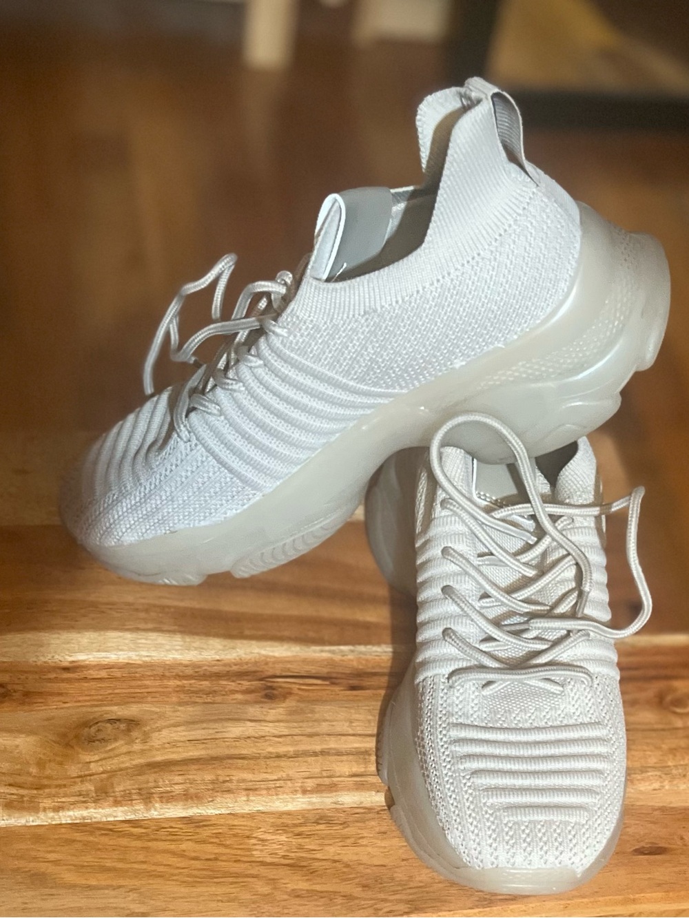 Cushionaire Apollo Knit Sneakers 
- Lace-Up Athletic Style| Taupe